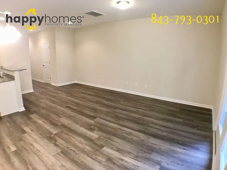 230 Buchanan Cir — Photo 4