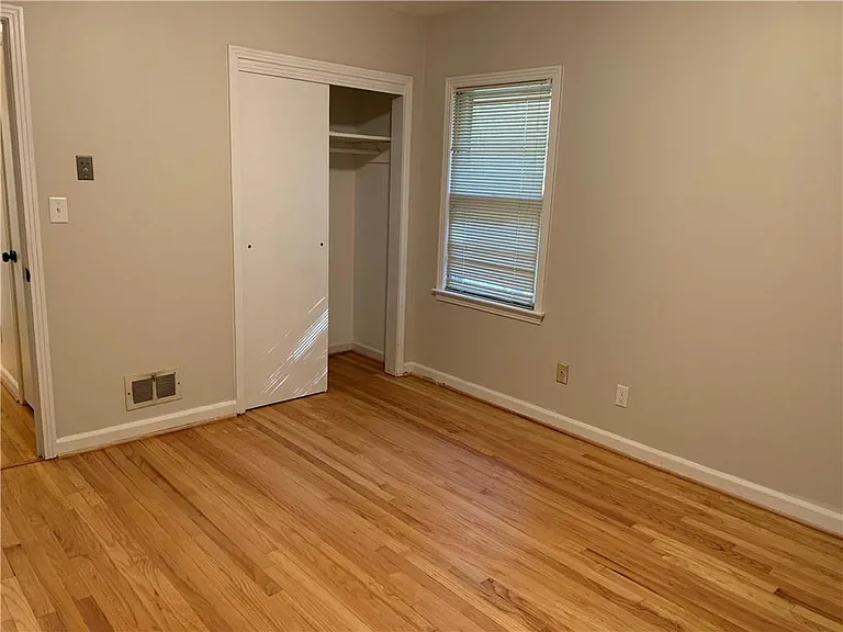 1203 Biltmore Dr NE — Photo 15