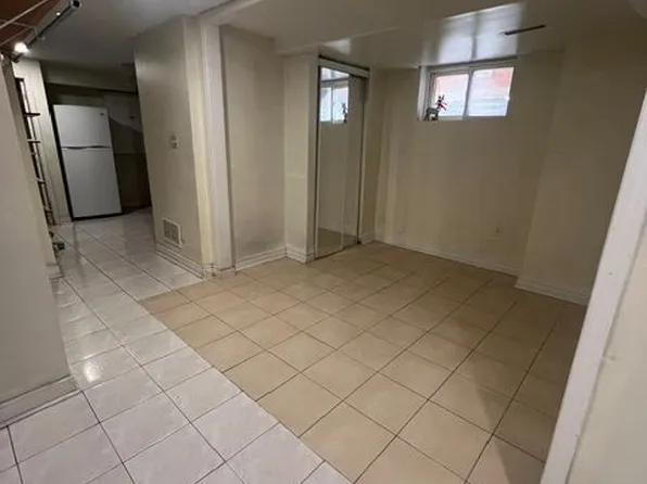 39 Briarglen Ct #Basement, Toronto, ON M1W 3Z8