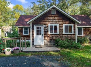 110 N Cove Rd, Essex Junction, VT 05408