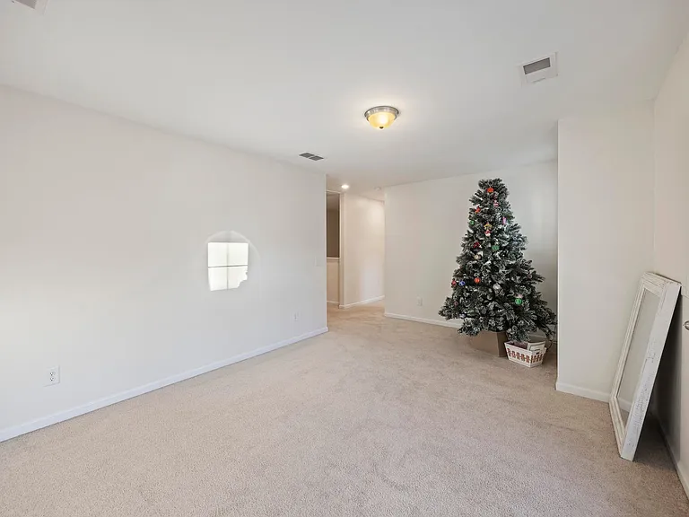 622A Pendleton Dr — Photo 28