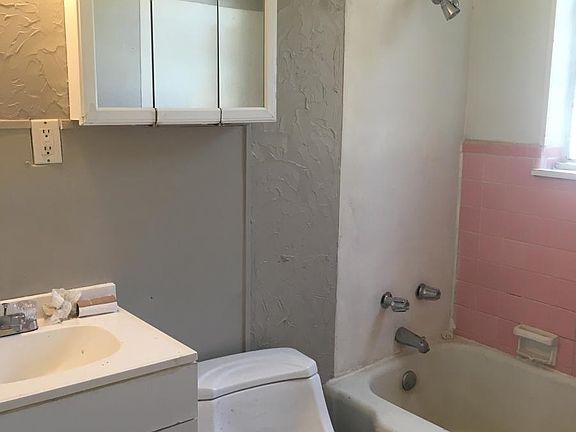 2nd image of 129 Hubbard Dr