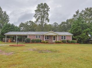 560 Noble Dr, Abbeville, SC 29620
