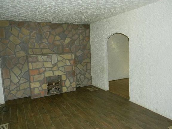 5th image of 169 Wildwood Ave