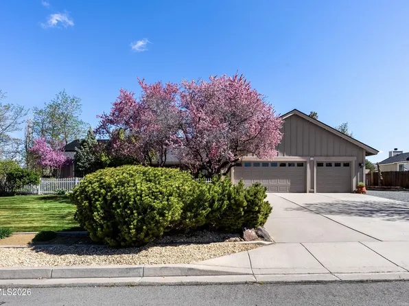 230 Sunlit Ter, Sparks, NV 89441