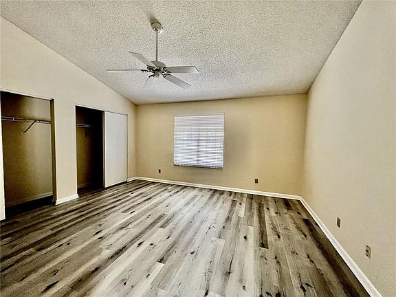 4th image of 21420 Tudor Dr