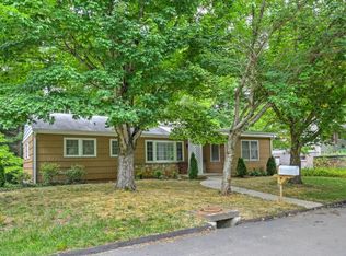 292 White Pine Dr, Asheville, NC 28805