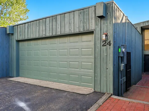 720 Tramway Ln NE Unit 24, Albuquerque, NM 87122