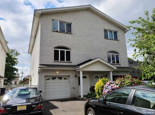25 Shafer Pl, Hackensack, NJ 07601