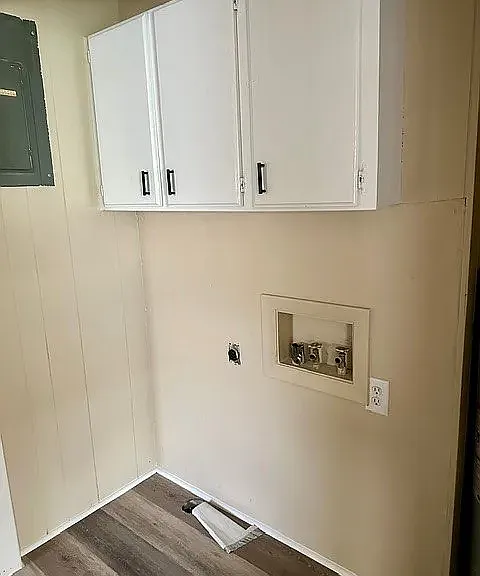 608 NW Lane St — Photo 5