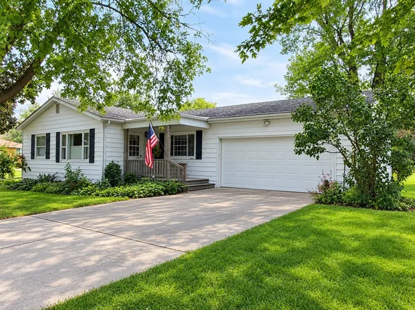 2893 E 777th Rd, Utica, IL 61373