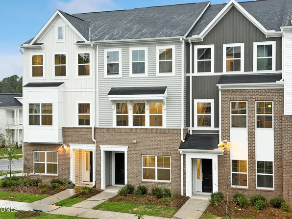 398 Chesapeake Commons St #124, Garner, NC 27529