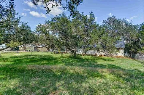604 Jim Bowie Dr — Photo 6