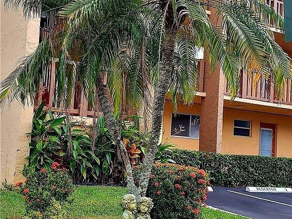 3rd image of 6570 NE Royal Palm Boulevard #103J