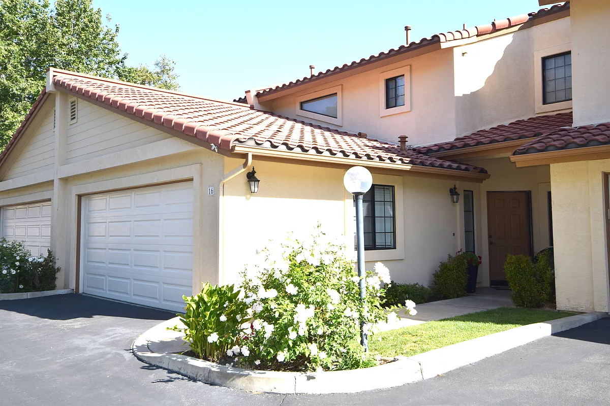 Building Photo - 1718 Tecalote Dr #16