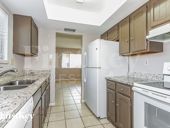 5th image of 4005 Mount Sterling Ave