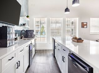 OAK CROSSING, Fort Wayne, IN 46825