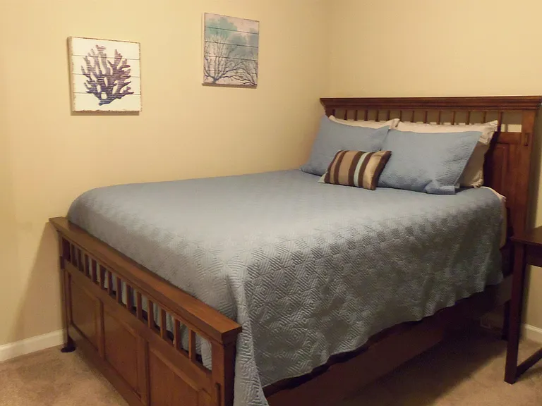 140 Center Springs Dr — Photo 9