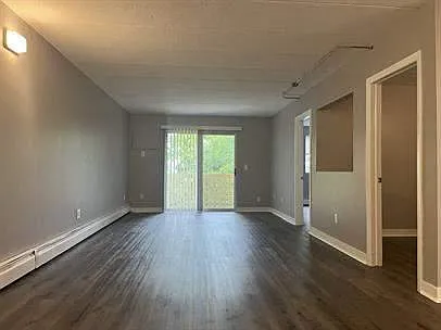 1 bed, 850 sqft, $1,500 — Photo 2