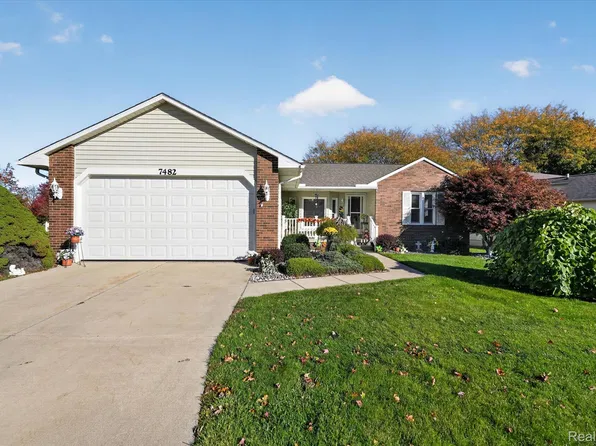 7482 Country Meadow Dr, Swartz Creek, MI 48473