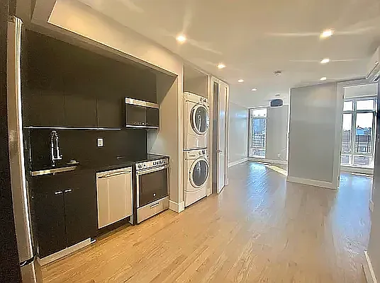 615 East 17th Street #5B