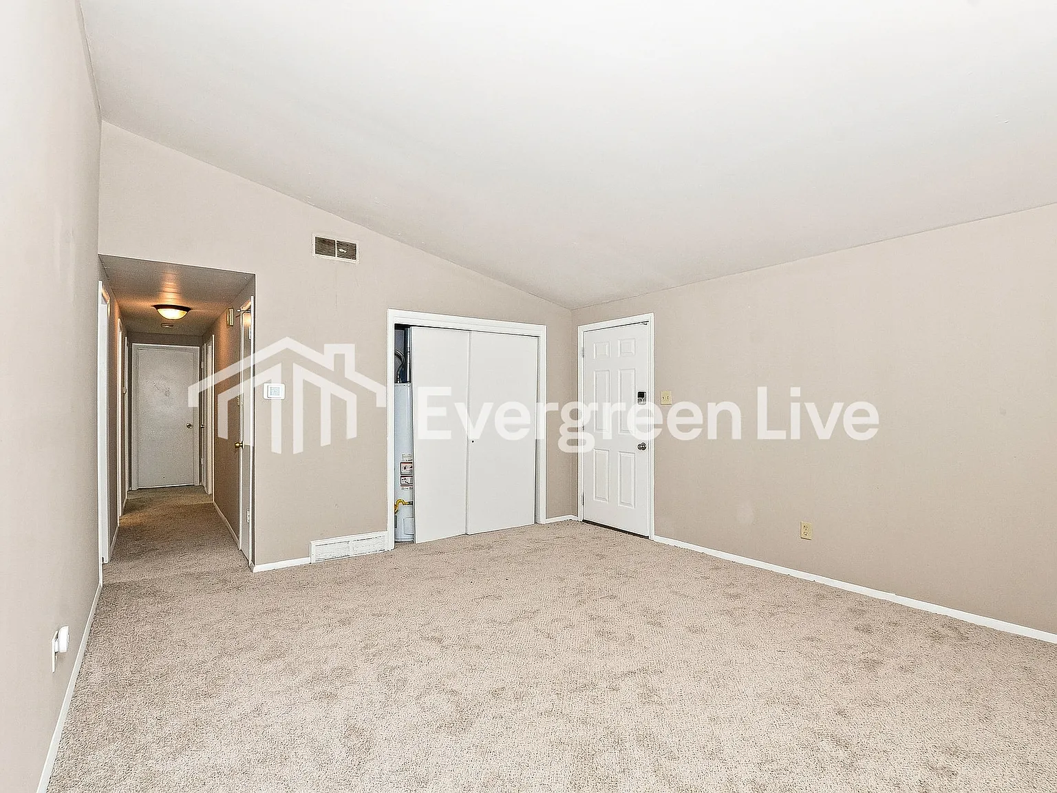 3 bed, 2.0 bath, 1404 sqft, $1,195 — Photo 4