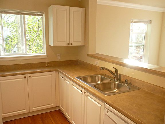 4th image of 33020 10th Ave SW Unit Y204