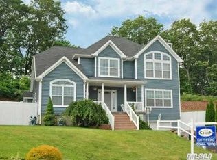 21 Gladysz Way, Port Jefferson, NY 11777