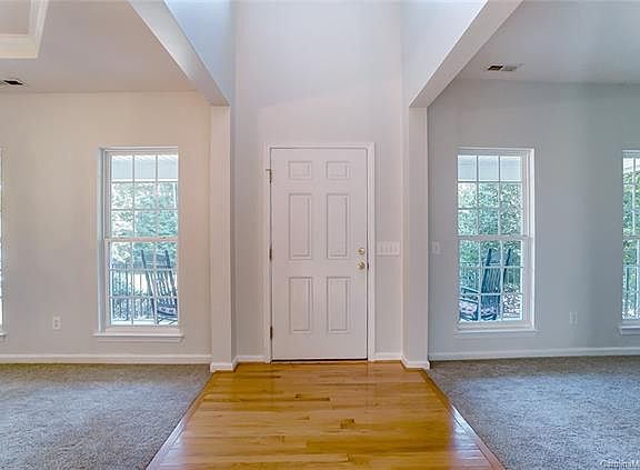 3rd image of 1410 Shimmer Light Cir