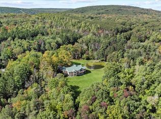 6861 S Gannett Hill Rd, Naples, NY 14512