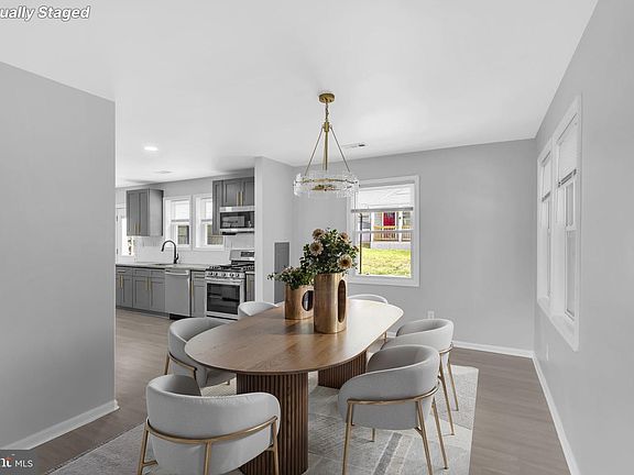 4th image of 10800 Livingston Rd