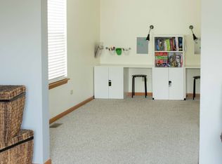 1825 Arbor Falls Dr, Plainfield, IL 60586