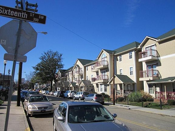 2nd image of 1603 Queen Anne Way #1603
