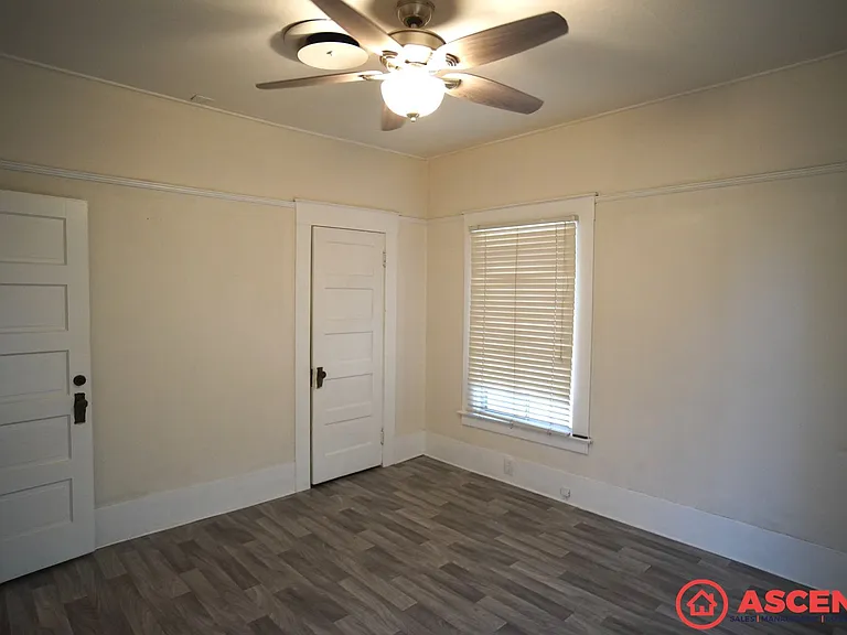 1119 H St — Photo 12