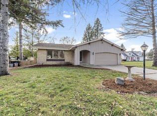 4777 W County Line Rd, Brown Deer, WI 53223