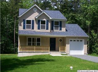 4 Postal Rd, Cream Ridge, NJ 08514