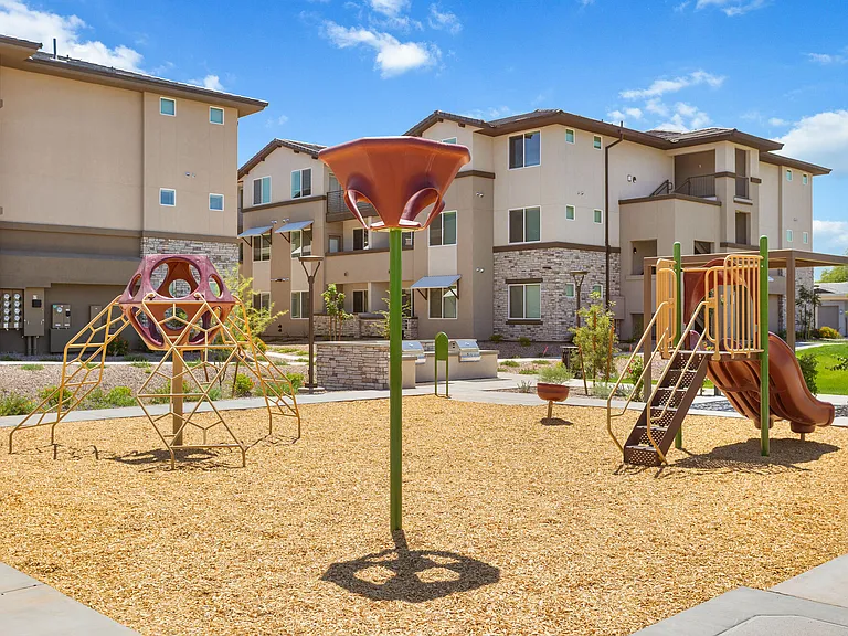 Broadstone Ascend — Photo 48