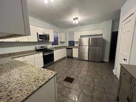 4th image of 335 E Ann St