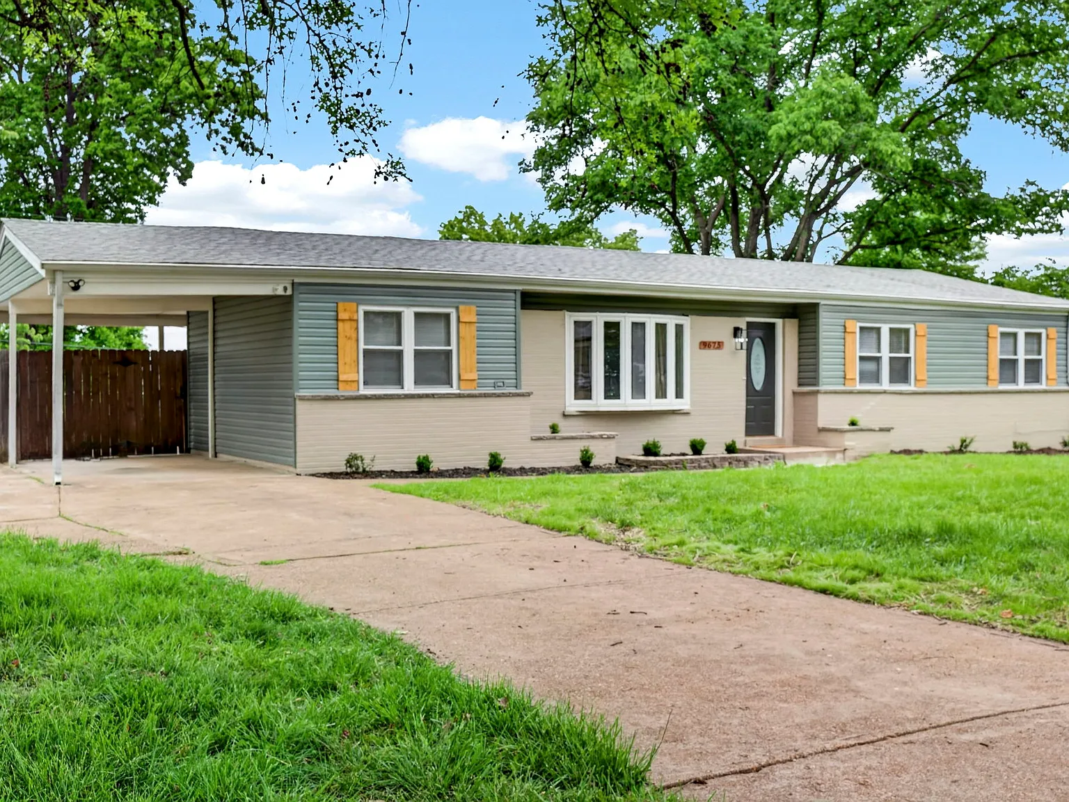 3 bed, 2084 sqft, $6,000 — Photo 3