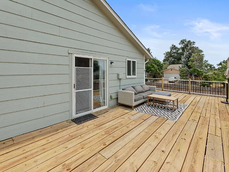 4570 Lincoln Plaza Dr — Photo 34