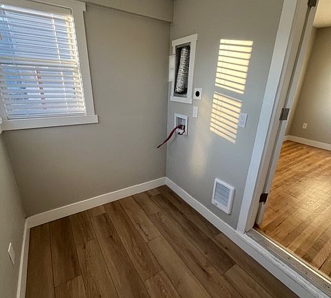 4th image of 1311 Court Pl #1