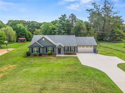 5635 Hunsford Dr, Winston Salem, NC, 27105