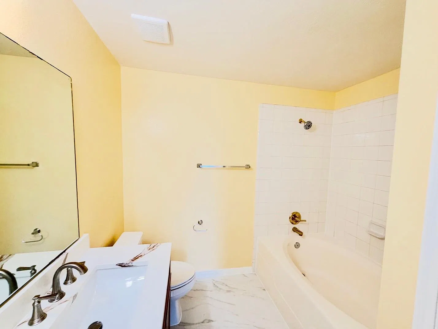 2 bed, 2.0 bath, 1109 sqft, $1,675 — Photo 4