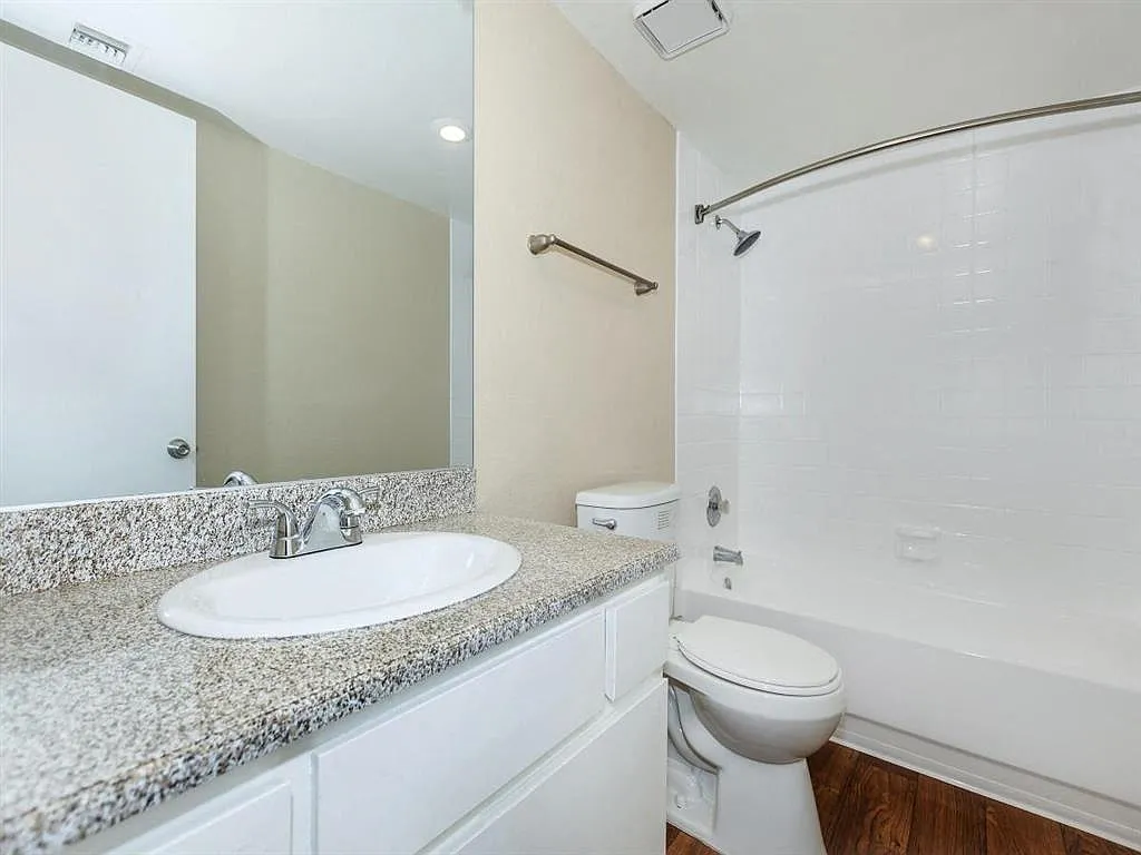 San Jacinto RC Apartments — Photo 1