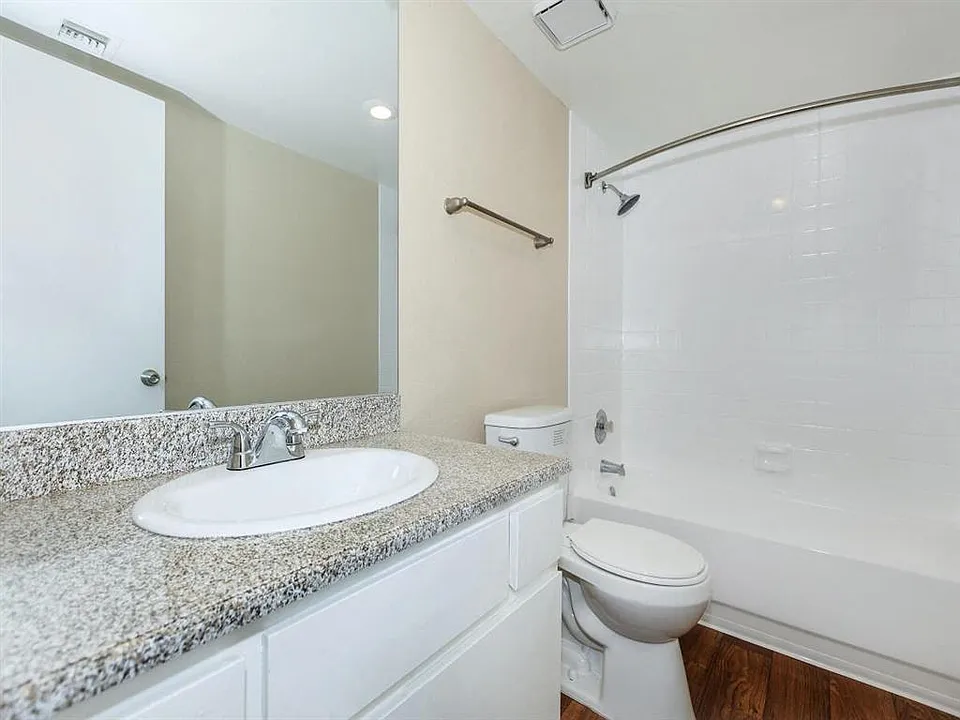 San Jacinto RC Apartments