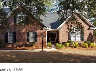 102 N Churchill Dr, Fayetteville, NC 28303