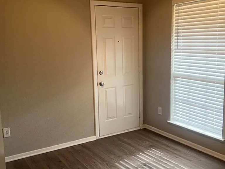 5809 Lance Ct — Photo 31