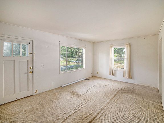 2nd image of 2308 Hillsdale Ave