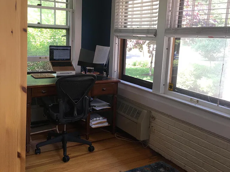 1055 Lincoln Ave — Photo 10