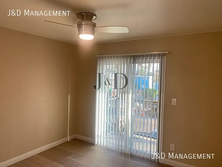 2664 Magnolia Ave #3 — Photo 11